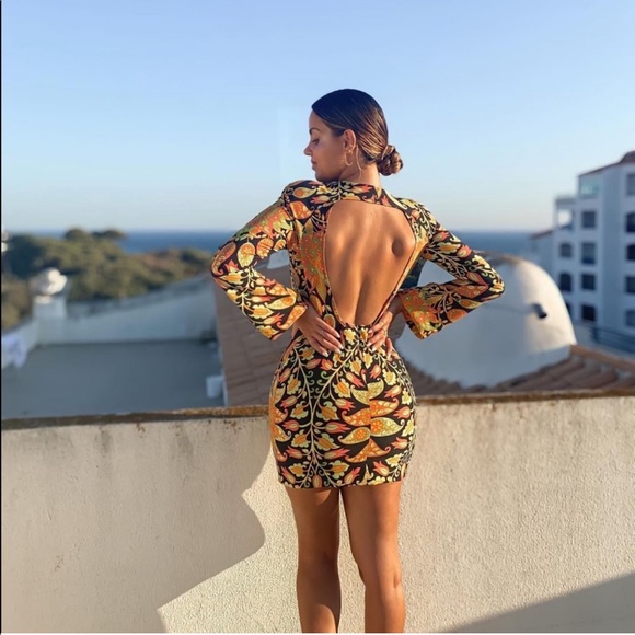 ✨SALE✨Zara Printed Mini Dress ✨SALE✨ - Picture 1 of 11